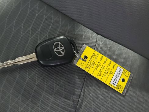 Used 2018 Toyota Tacoma SR5 image 50