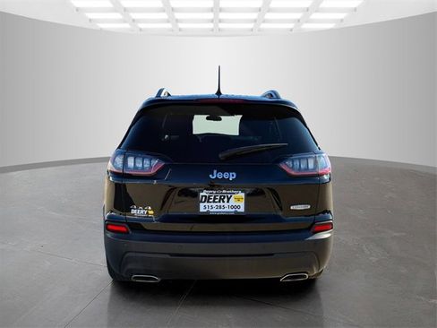 Used 2019 Jeep Cherokee Latitude w/ Popular Appearance Group image 5