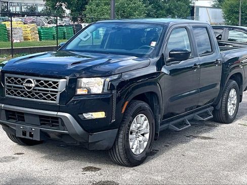 Used 2022 Nissan Frontier SV RWD image 3