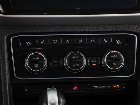 Used 2022 Volkswagen Atlas Cross Sport SE AWD/4WD image 20