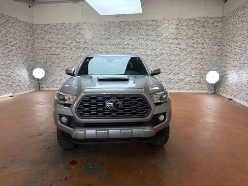Used 2021 Toyota Tacoma TRD Sport w/ Technology Package AWD/4WD image 2