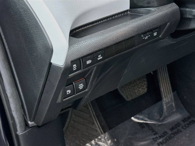 Used 2025 Toyota Sienna XLE w/ XLE Plus Package AWD/4WD image 10