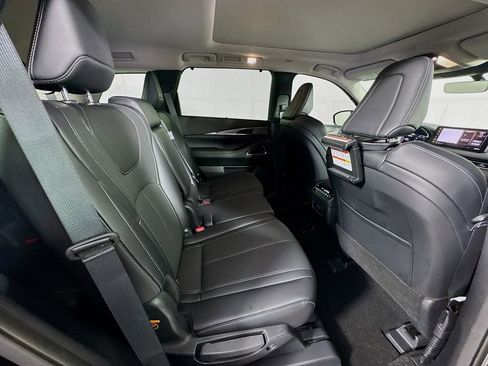 Certified 2026 INFINITI QX60 Luxe w/ Family Package image 37