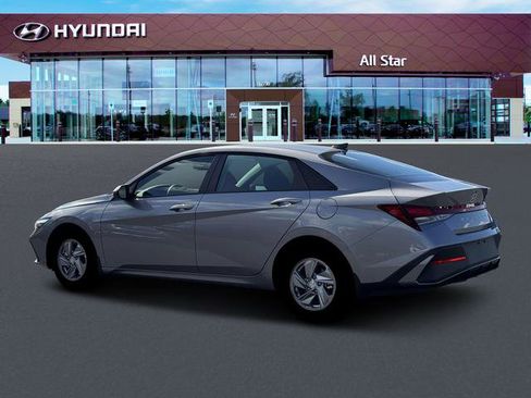 New 2026 Hyundai Elantra SE image 6