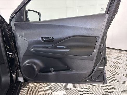 Used 2023 Nissan Kicks S image 25