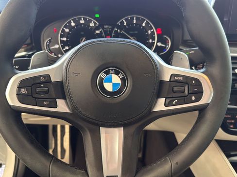 Used 2019 BMW 540i w/ M Sport Package RWD image 14