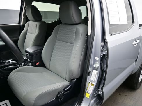 Used 2021 Toyota Tacoma SR image 11