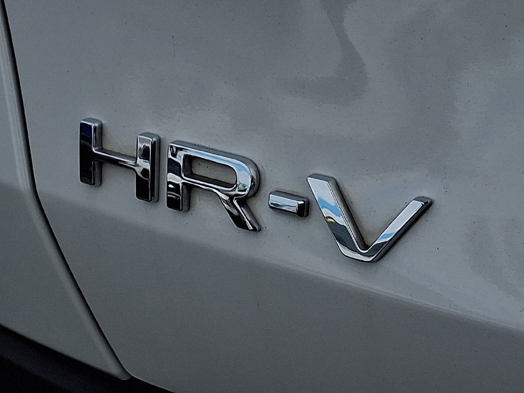 Used 2025 Honda HR-V LX image 34
