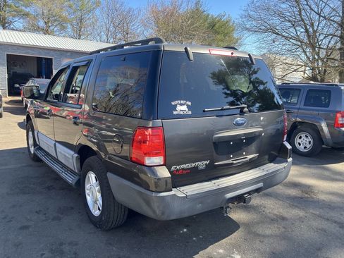 Used 2006 Ford Expedition XLT image 10