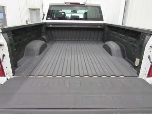 Used 2022 Chevrolet Silverado 2500 W/T w/ WT Fleet Convenience Package AWD/4WD image 16