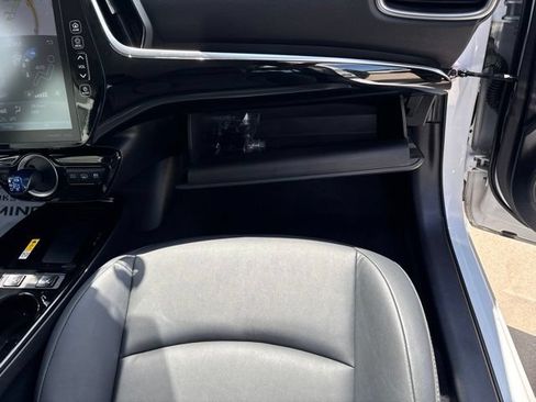 Used 2022 Toyota Prius Prime XLE FWD image 32