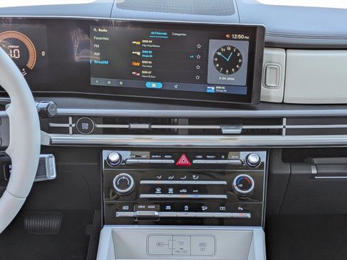 New 2026 Hyundai Santa Fe SE image 21