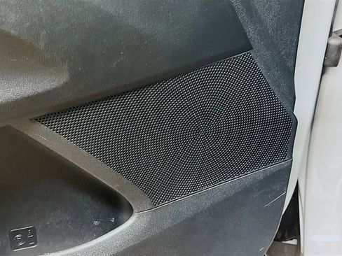 Used 2024 Kia Sorento S image 19