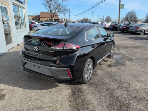 Used 2020 Hyundai Ioniq SEL image 9