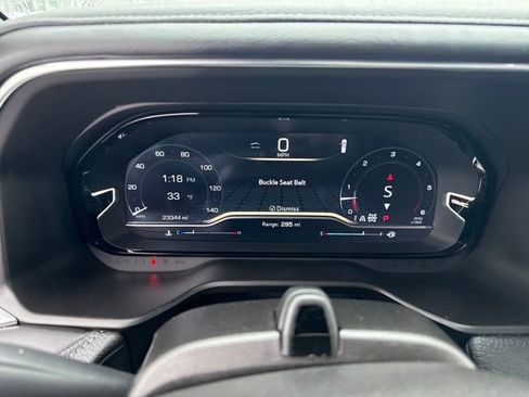 Used 2024 GMC Yukon XL Denali w/ Advanced Technology Package image 15