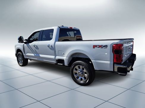 New 2026 Ford F250 Lariat w/ Lariat Ultimate Package image 4