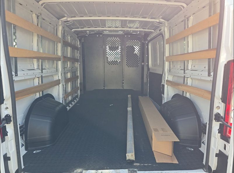 Used 2025 RAM ProMaster 2500 w/ U-Haul Equipment Group FWD image 9