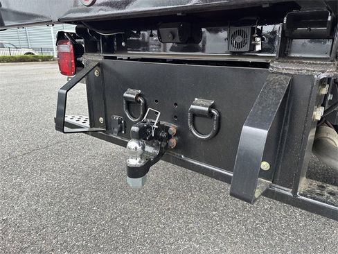 New 2024 Ford F550 4x4 Regular Cab Super Duty image 41