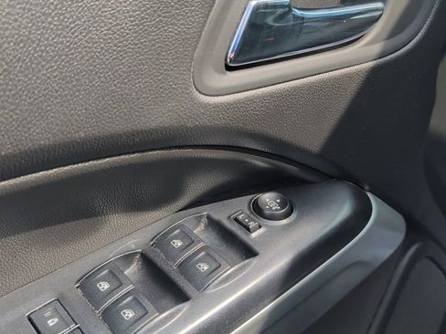 Used 2017 Chevrolet Colorado LT AWD/4WD image 11