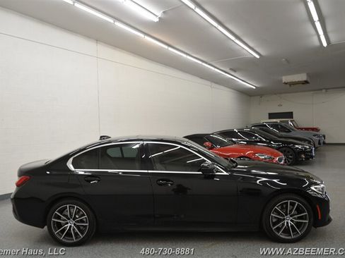 Used 2020 BMW 330i Sedan w/ Driving Assistance Package image 8