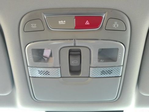Used 2025 Kia Telluride S AWD/4WD image 55
