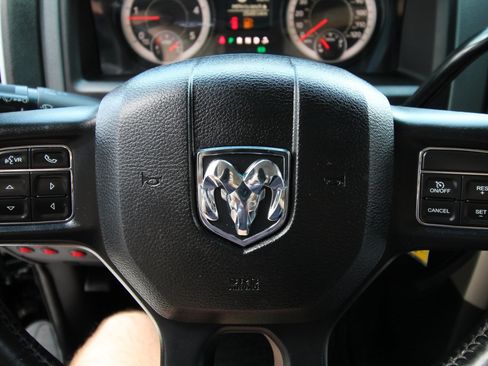 Used 2018 RAM 3500 Big Horn AWD/4WD image 26