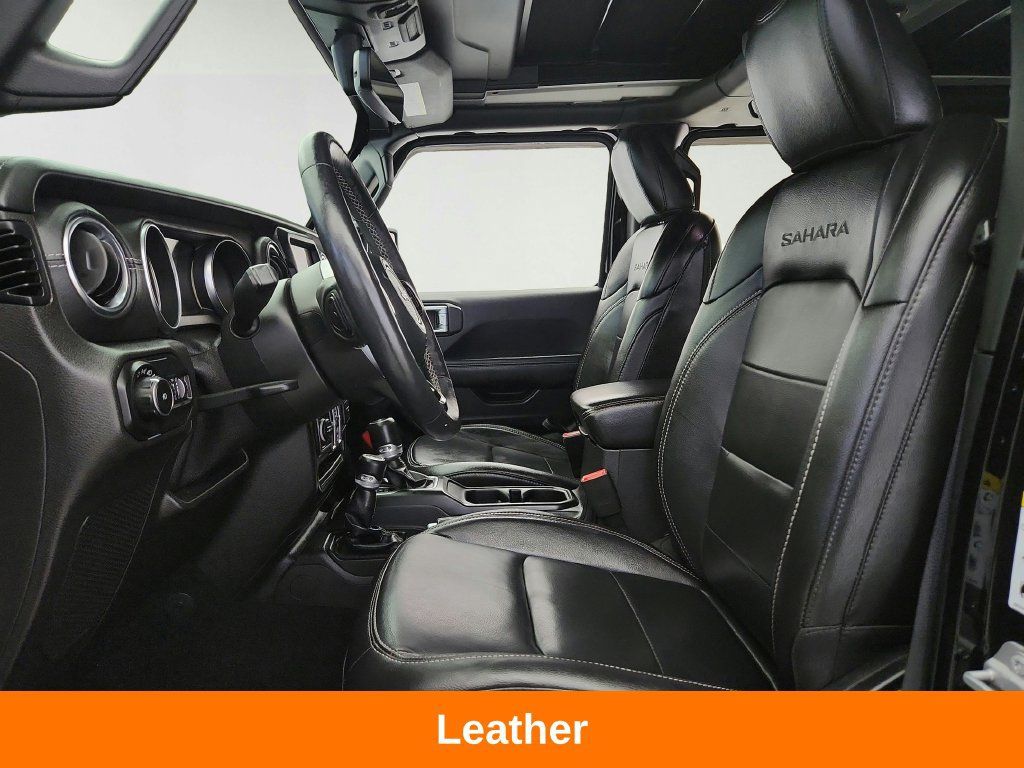 Used 2018 Jeep Wrangler Unlimited Sahara AWD/4WD image 11