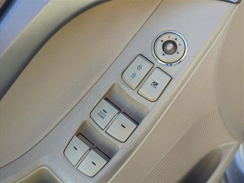 Used 2013 Hyundai Elantra GLS w/ Preferred Pkg image 8