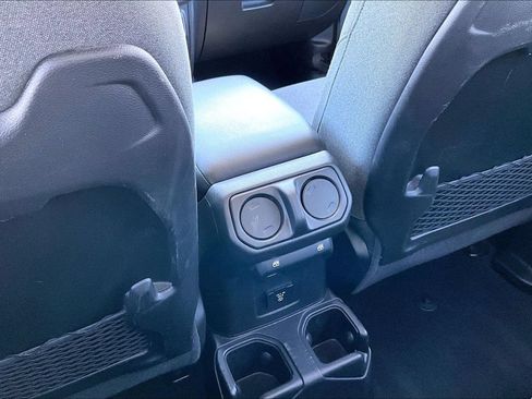 Certified 2025 Jeep Wrangler Unlimited Rubicon w/ Convenience Group AWD/4WD image 20