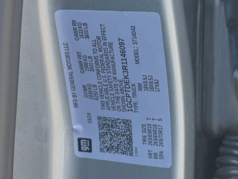 Used 2024 Chevrolet Colorado Z71 w/ Z71 Convenience Package 2 image 40