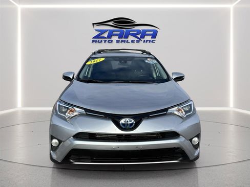 Used 2017 Toyota RAV4 XLE w/ Protection Package image 9