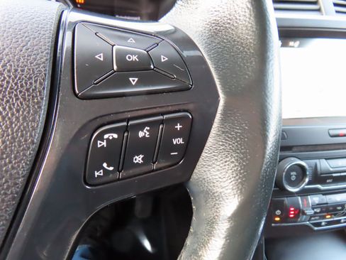 Used 2017 Ford Explorer XLT w/ Equipment Group 202A image 19