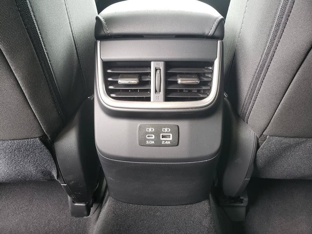 Used 2025 Subaru Outback Premium AWD/4WD image 14