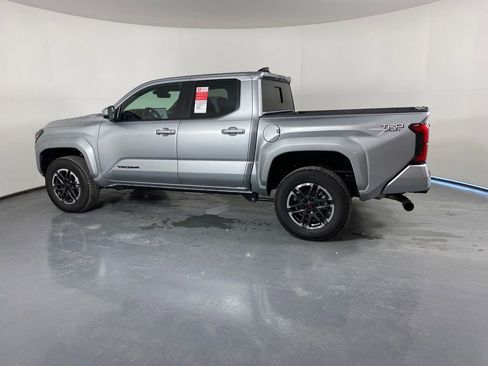 New 2026 Toyota Tacoma TRD Sport w/ TRD Sport Upgrade Package image 6