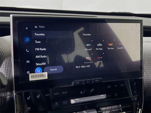 Used 2023 Subaru Solterra AWD image 13