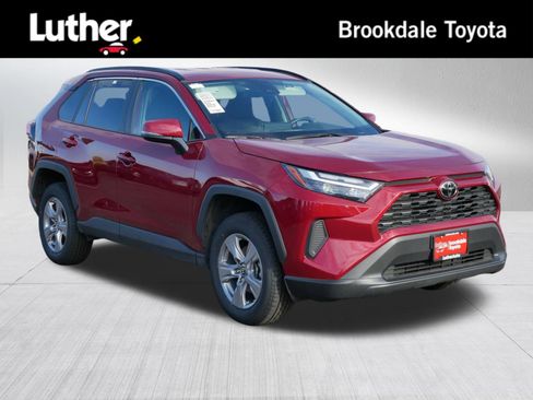 Certified 2025 Toyota RAV4 XLE AWD/4WD image 1