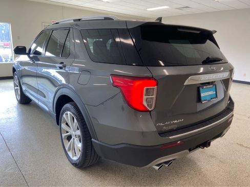 Used 2022 Ford Explorer Platinum w/ Equipment Group 601A image 11