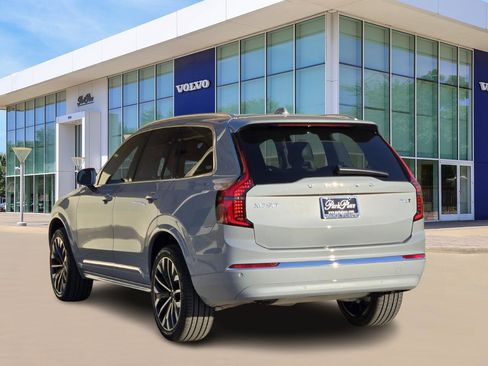 New 2026 Volvo XC90 B6 Ultra w/ Protection Package image 4