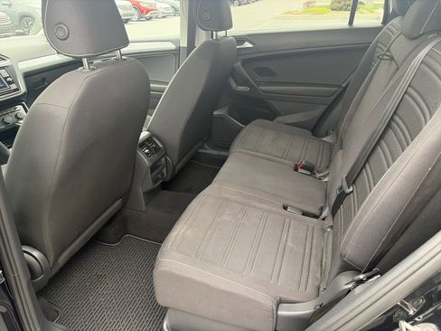 Used 2022 Volkswagen Tiguan S image 26