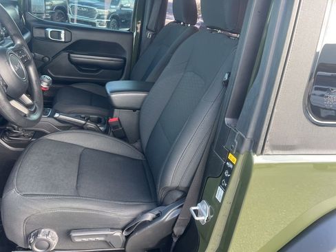 Certified 2020 Jeep Wrangler Sport AWD/4WD image 26