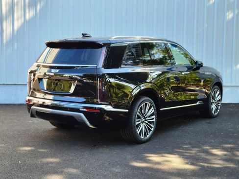 New 2026 Cadillac Vistiq Premium Luxury w/ LPO, Floor Liner Package image 3