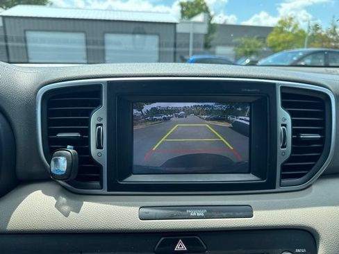 Used 2017 Kia Sportage LX w/ LX Popular Package FWD image 13