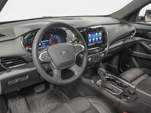 Used 2023 Chevrolet Traverse RS w/ LPO, Floor Liner Package image 15