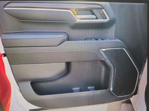 Used 2022 Chevrolet Silverado 1500 RST w/ Z71 Off-Road Package image 12