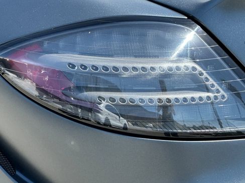 Used 2005 Mercedes-Benz SLR image 31