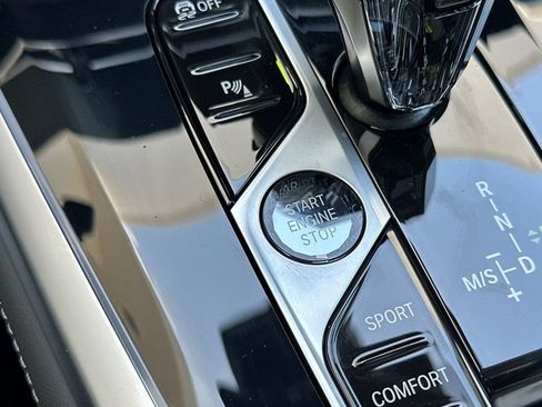 New 2026 BMW ALPINA XB7 AWD/4WD image 27