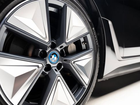 Used 2023 BMW i4 eDrive40 w/ Premium Package image 21