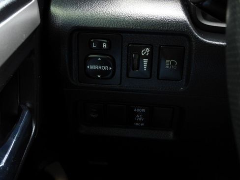 Used 2021 Toyota 4Runner SR5 AWD/4WD image 90