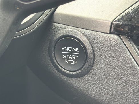 Certified 2023 Ford Escape Active AWD/4WD image 8