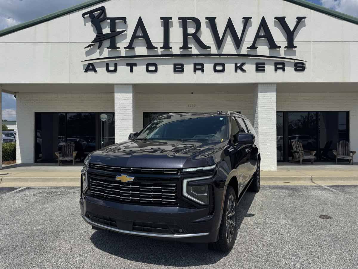 Used 2026 Chevrolet Suburban High Country RWD image 39
